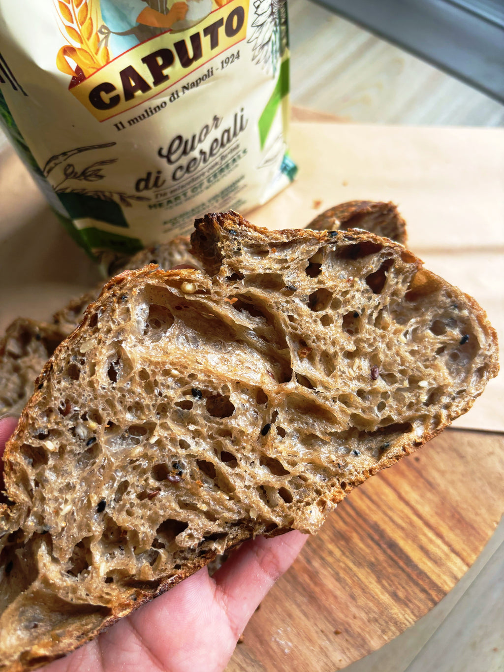 Pane rustico ai cereali