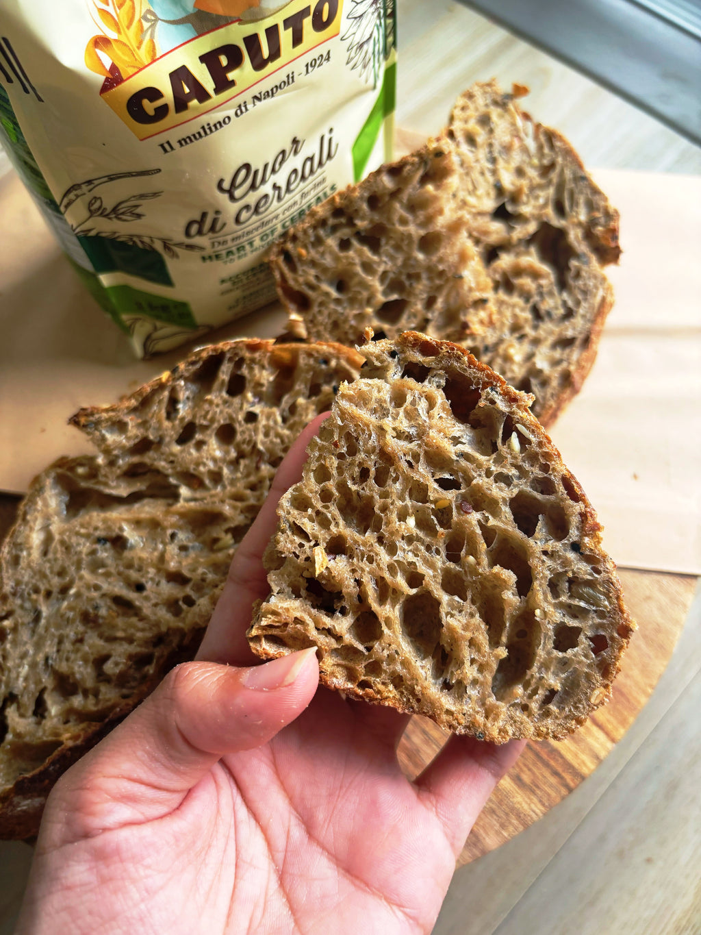 Pane rustico ai cereali